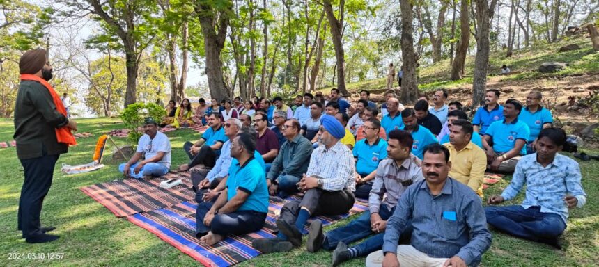 आगामी होली मिलन समारोह एवम 'नमन शहीदों को' कार्यक्रम की तैयारी जोरों शोरों से