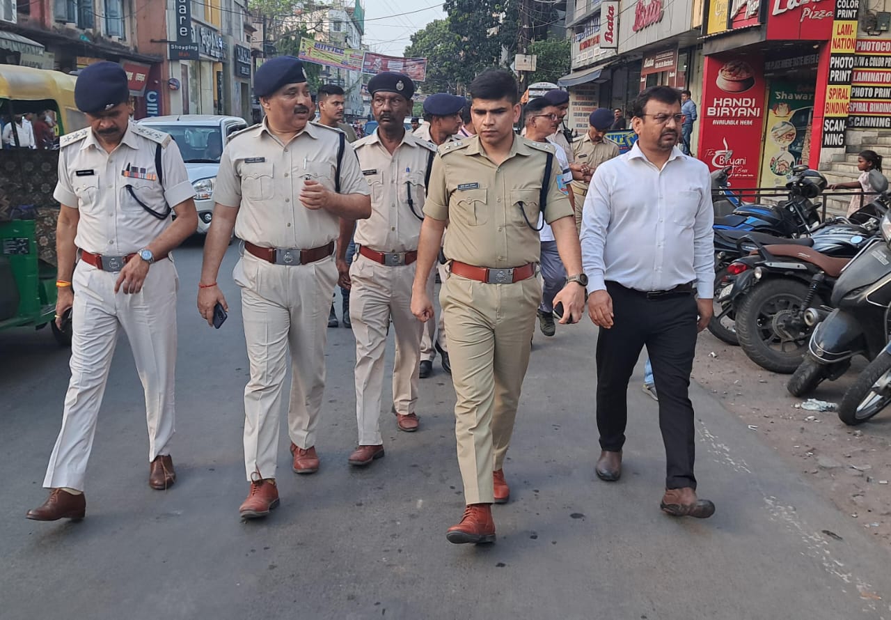 पुलिस अधिकारियों की साझा पहल से सड़कों पर सुरक्षा बढ़ाने का अभियान