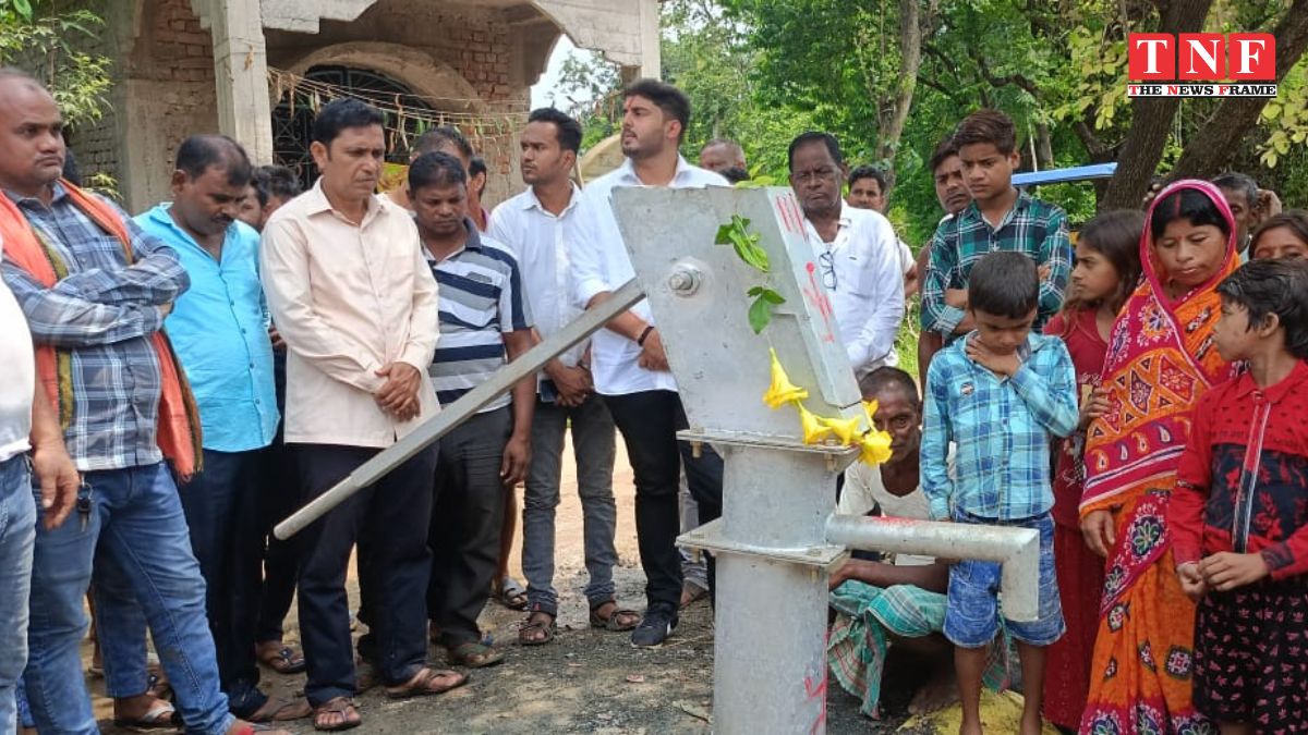 ईचागढ़ के पूर्व विधायक अरविंद सिंह उर्फ मलखान सिंह ने नदिसाई के ग्रामीणों की वर्षों पुरानी मांग पूरी की, ग्रामीणों में खुशी की लहर