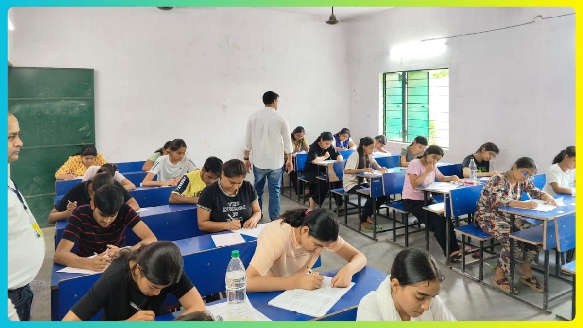 📝 नीट परीक्षा केंद्रों का उपायुक्त ने किया निरीक्षण, शांतिपूर्ण व कदाचारमुक्त परीक्षा संचालन का निर्देश 114 THE NEWS FRAME