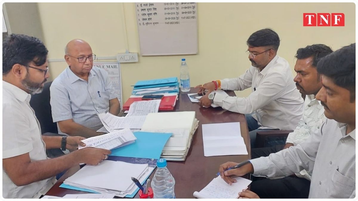 "पेयजल की एक-एक बूंद का हिसाब रखें" - उप नगर आयुक्त को विधायक सरयू राय का निर्देश 114 THE NEWS FRAME
