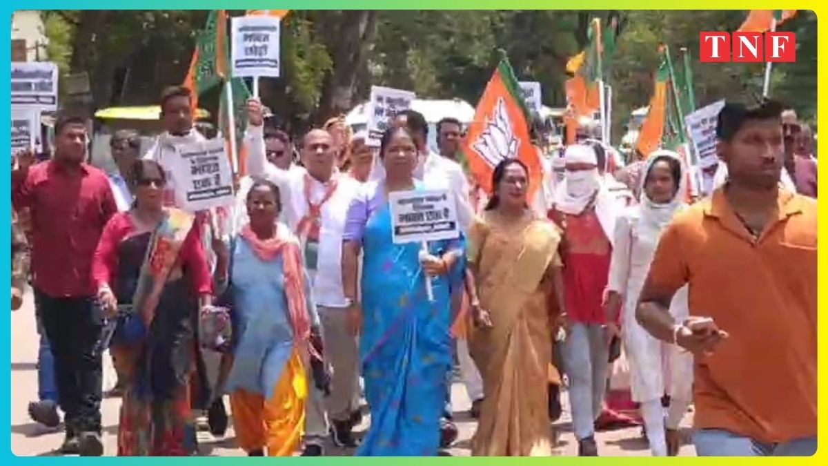 पाकिस्तानी नागरिकों की तत्काल देश निकाला की मांग को लेकर भाजपा का ज़ोरदार प्रदर्शन एवं उपायुक्त को सौंपा गया ज्ञापन 114 THE NEWS FRAME