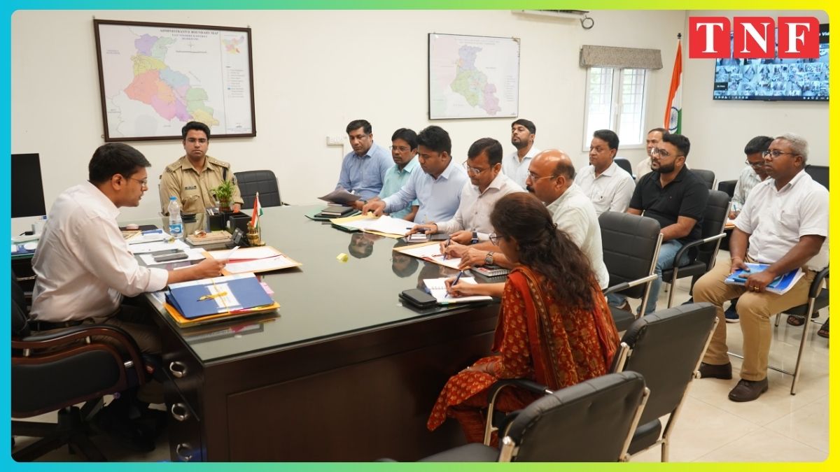 जिला दंडाधिकारी की अध्यक्षता में टाटा लीज नवीकरण और अतिक्रमण पर उच्चस्तरीय बैठक 🏢⚖️ 112 THE NEWS FRAME