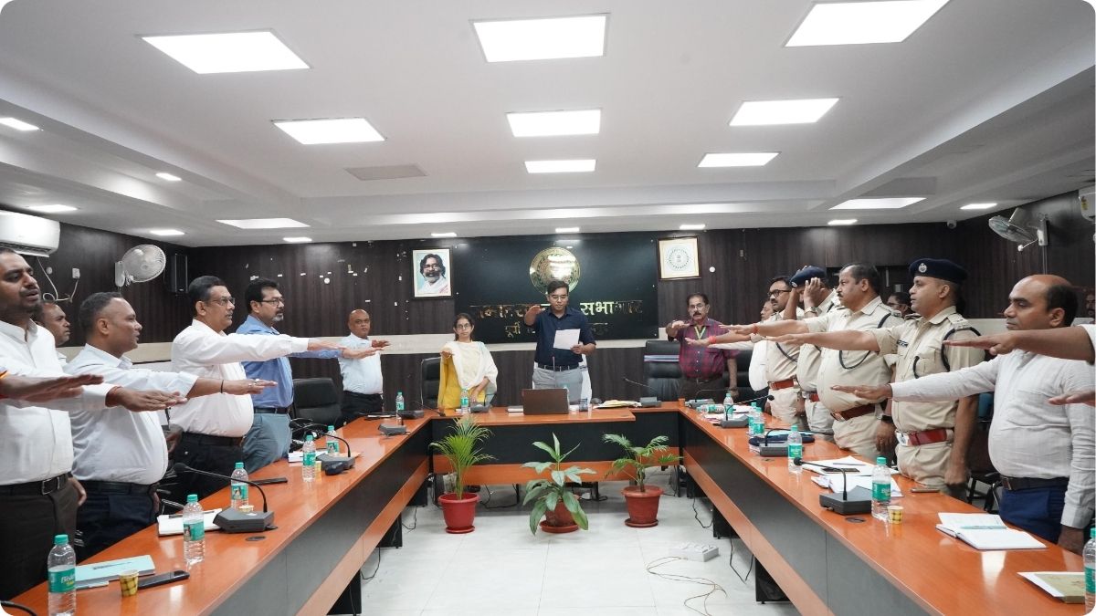 🚭 तंबाकू नियंत्रण को लेकर जिला प्रशासन सख्त, उड़न दस्तों से होगी सघन निगरानी 113 THE NEWS FRAME