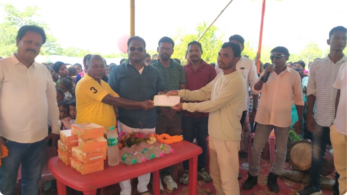 🌾 मासंत पर्व पर नकटी में दो दिवसीय छऊ नृत्य मेला सम्पन्न, विधायक ने कहा – “छऊ हमारी पहचान है” 113 THE NEWS FRAME