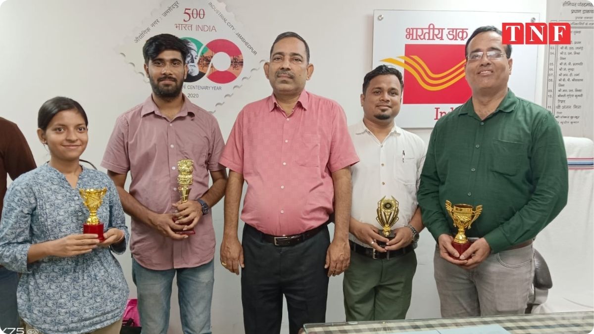 जमशेदपुर प्रधान डाकघर में शतरंज प्रतियोगिता का समापन, दीपेश कुमार बने चैंपियन 115 THE NEWS FRAME
