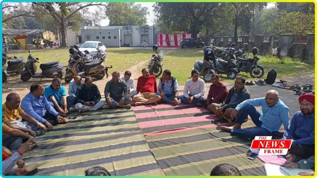 पूर्व सैनिकों के हितों पर सख्त रुख: जमशेदपुर में अखिल भारतीय पूर्व सैनिक सेवा परिषद ने बनाई टास्कफोर्स 4 THE NEWS FRAME