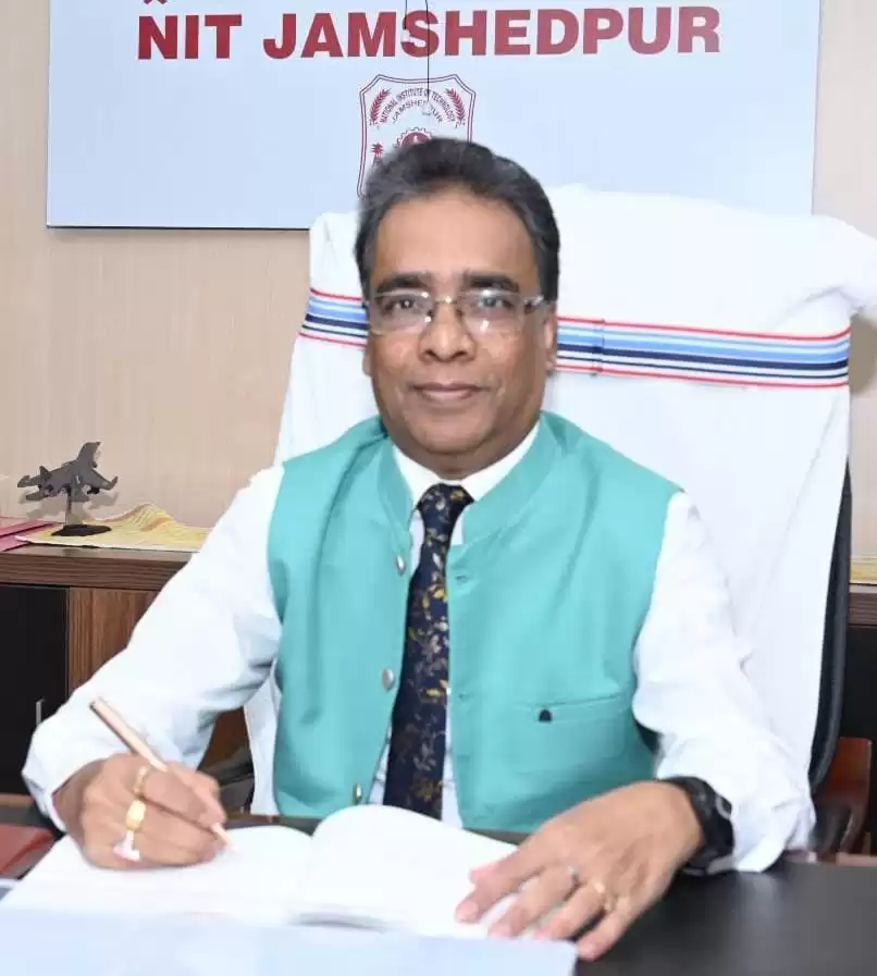 एनआईटी जमशेदपुर के निदेशक प्रोफेसर (डॉ.) गौतम सूत्रधर